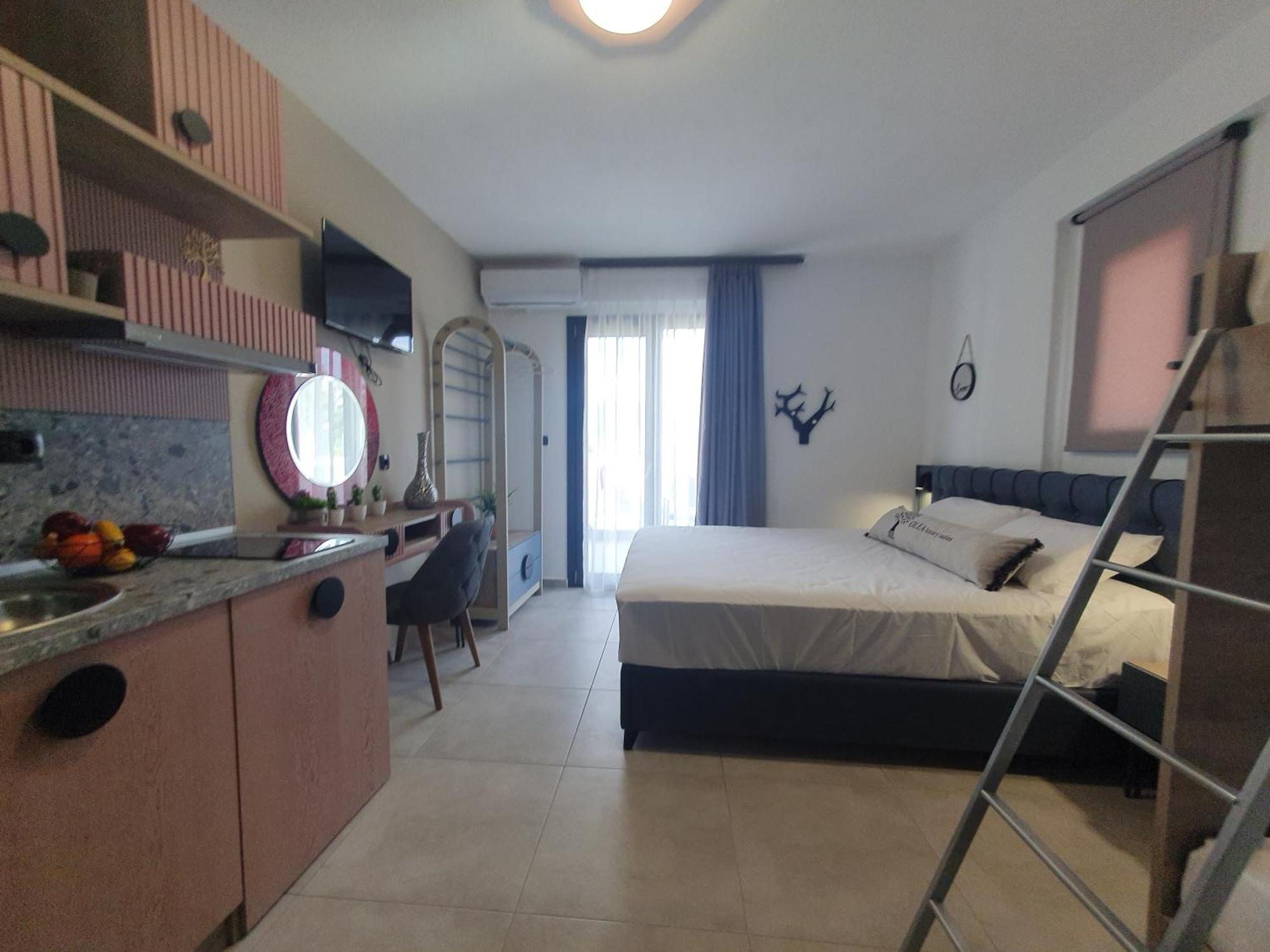 Olea Luxury Suites Аспровалта Екстериор снимка
