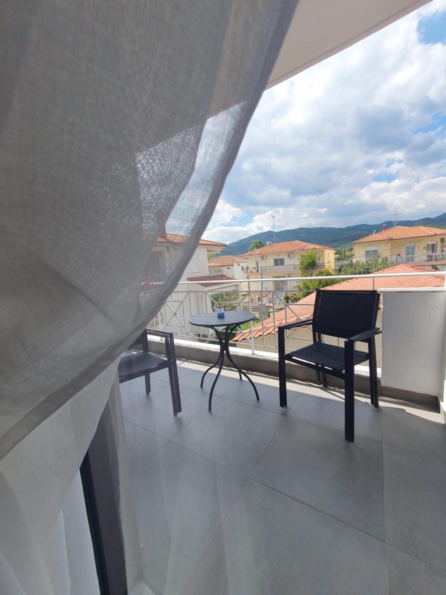 Olea Luxury Suites Аспровалта Екстериор снимка