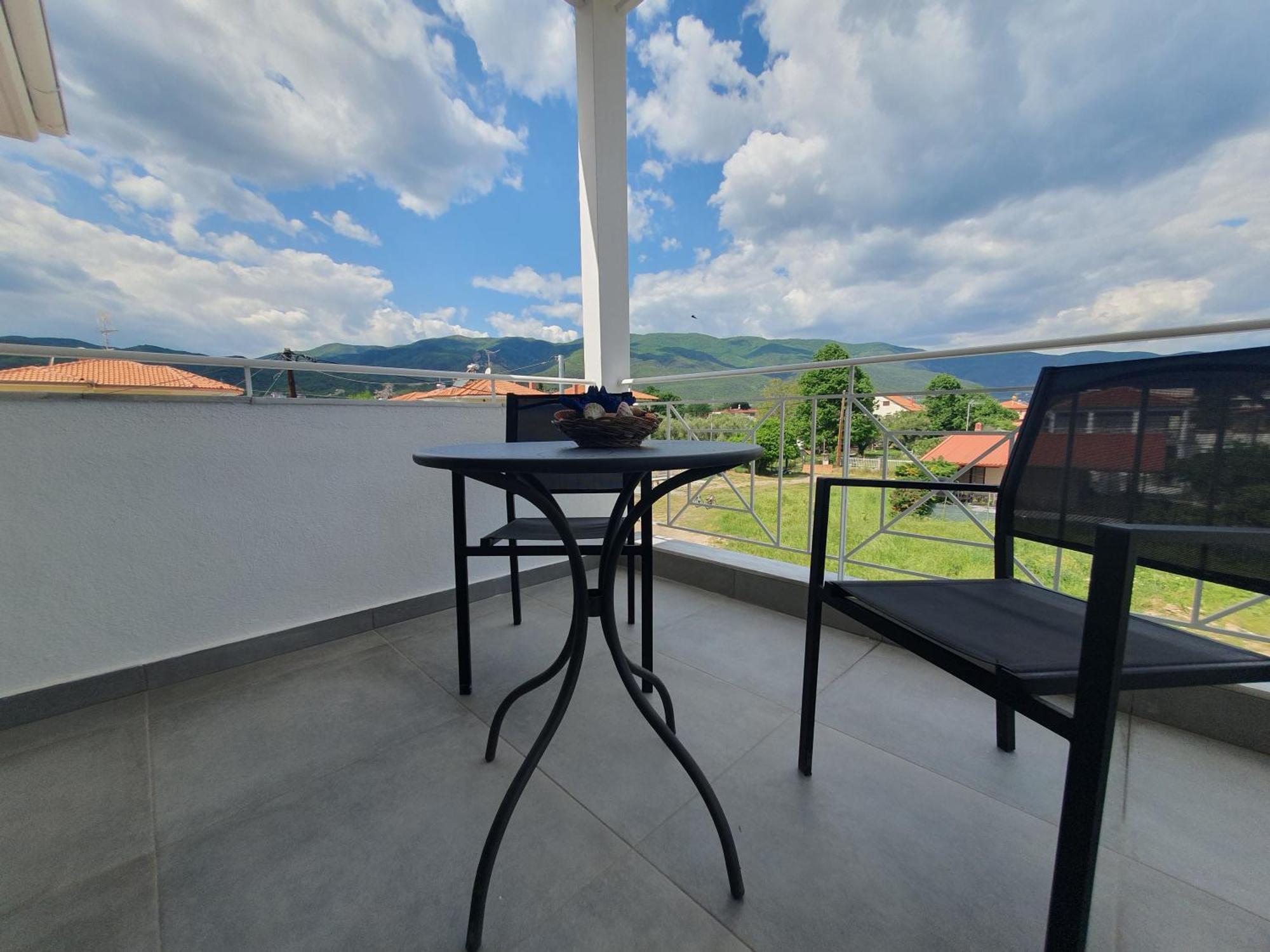 Olea Luxury Suites Аспровалта Екстериор снимка