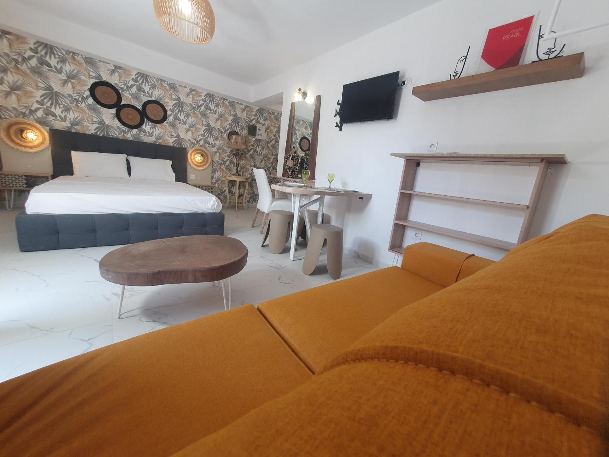 Olea Luxury Suites Аспровалта Екстериор снимка